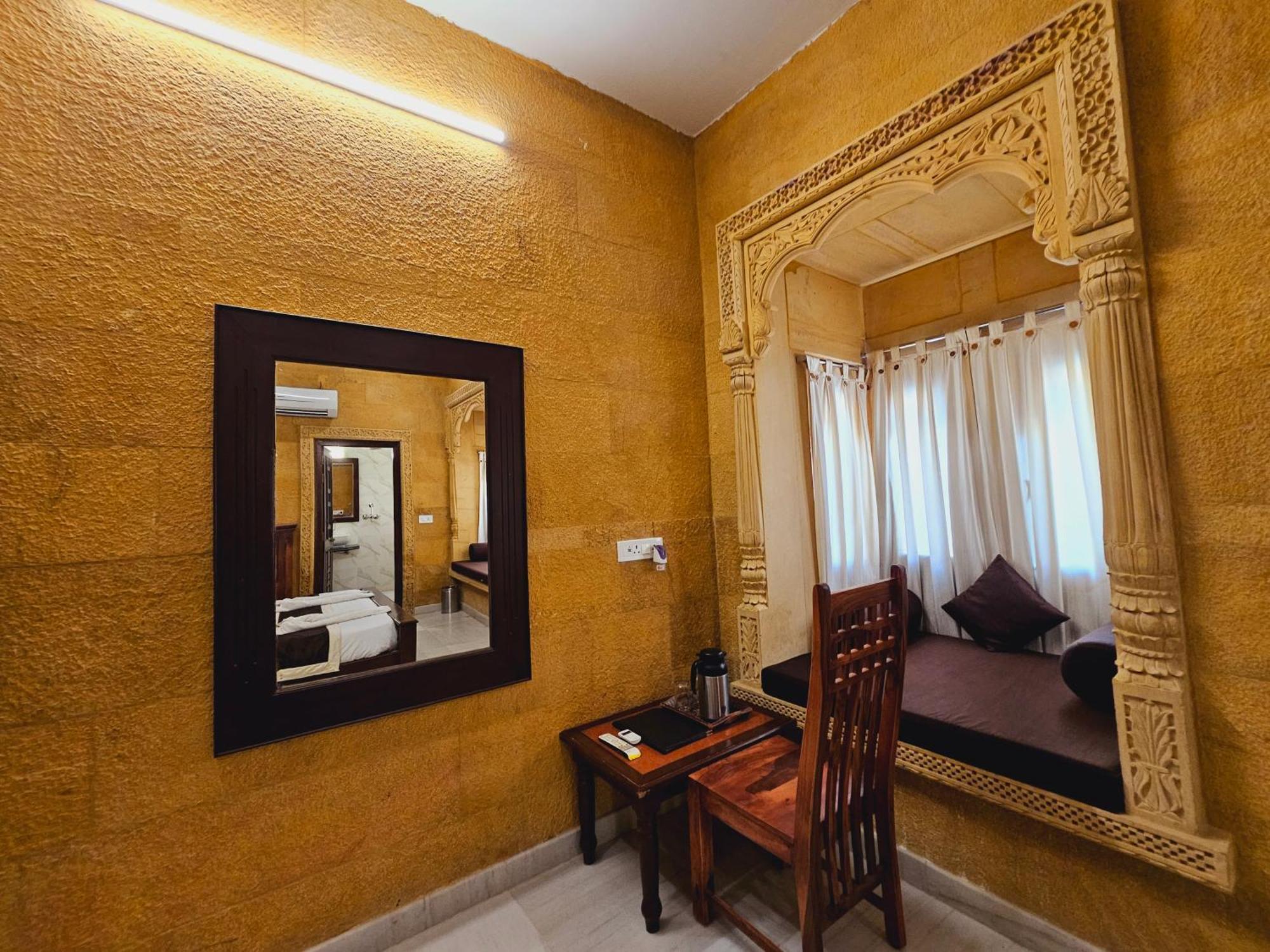 Hotel Royal Jaisalmer Bagian luar foto