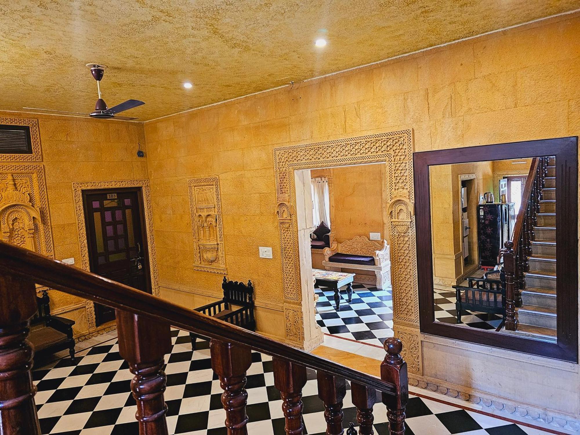 Hotel Royal Jaisalmer Bagian luar foto